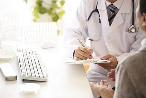 visitare un medico per curare i parassiti nel corpo